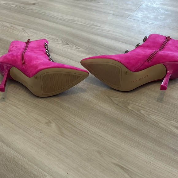 Pink Suede! Gianni Bini Ankle Boots - Picture 4 of 4